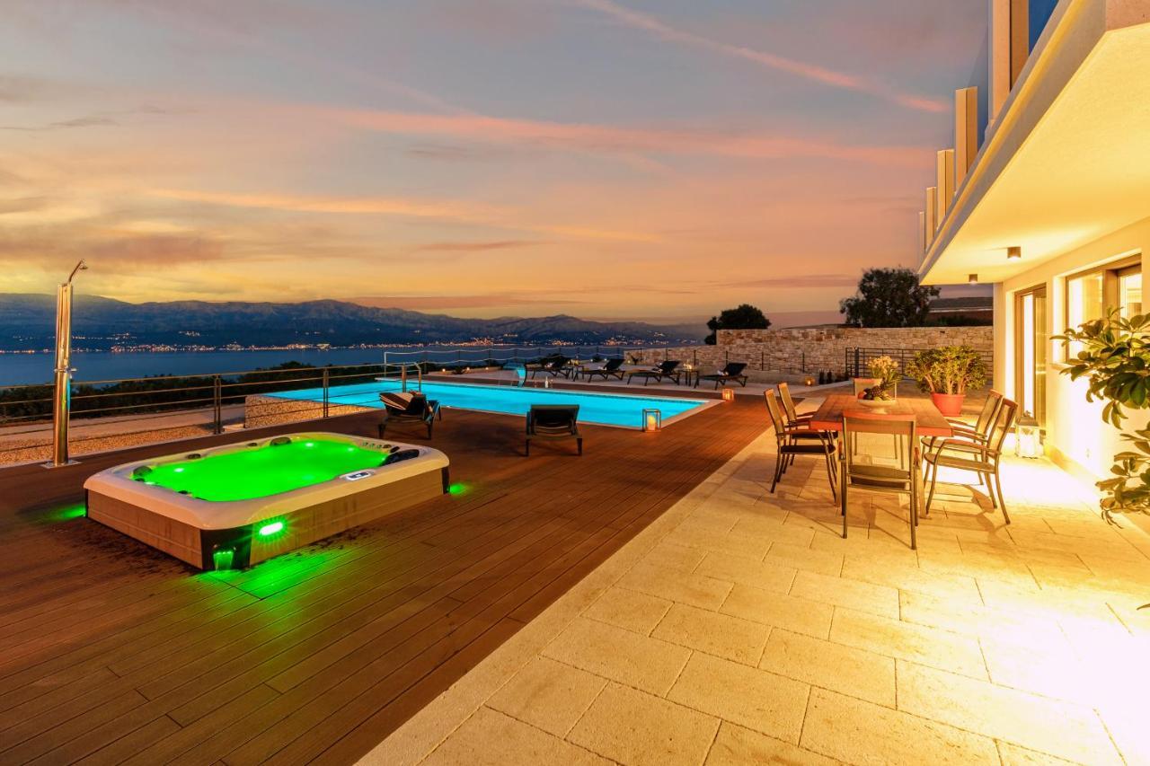 Villa Celeste ซูเปตาร์ ภายนอก รูปภาพ