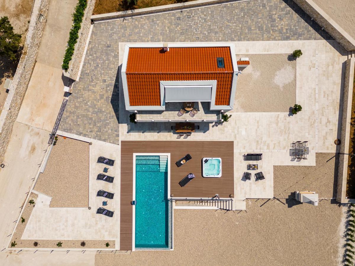 Villa Celeste ซูเปตาร์ ภายนอก รูปภาพ